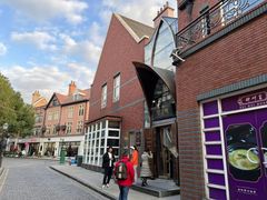 -钟书阁(松江泰晤士小镇店)