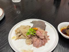 -隆江大酒店(雯婕商务楼店)
