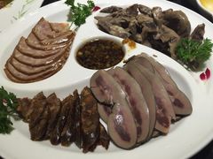 -闫府私房菜·百年鲁菜(恒隆店)