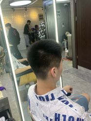 -藤野造型烫发染发