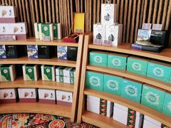 零售区-忆食尚腊味煲仔饭(华南城店)