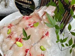 -靓海海鲜火锅(水上湖边观景店)