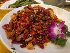 锅巴辣子鸡丁-缪氏川菜(丰盛町店)