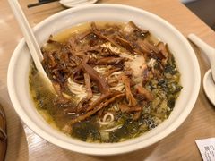 -佬钱湾仔(衣裳街店)