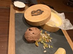 -恰餐厅及酒吧 CHAR Bar & Grill (北京丽都皇冠假日店)