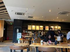 -星巴克臻选(莘庄仲盛店)