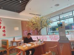 大堂-诚铭记·虾仁汤包·成都小吃(融创店)