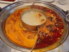 -周师兄大刀腰片火锅(磁器口直营店)