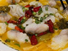 -渝是乎酸菜鱼(龙旗购物中心店)