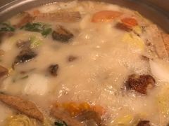 鱼汤锅-老翡翠 Old Crystal Jade Restaurant