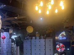 -暴风岛沉浸式体验馆(百联世纪店)