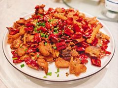 重庆辣子鸡-鑫巴蜀小镇 · 水煮鱼专研店(玉桥店)