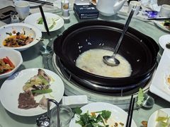-德兴show鲜·蒸汽海鲜火锅餐厅(格创悦里店)