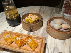 秘制叉烧酥-广州花园酒店荔湾亭·地道点心·粤式饮茶