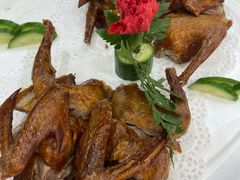 乳鸽-金八仙酒店