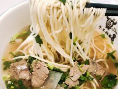 -伊北味·清真青海拉面村(延安路店)