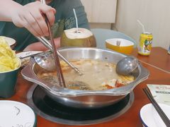 -老何家后安粉·糟粕醋海鲜火锅(三亚湾椰梦长廊店)