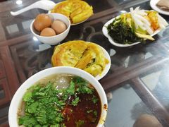 -牛一嘴·兰州牛肉面·大盘鸡(财富中心店)