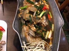 -两兄弟Song Pee Nong(2号店)