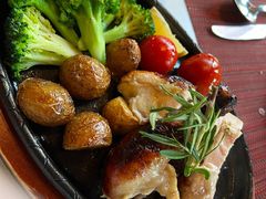 -WOLFGANG PUCK KITCHEN & BAR(迪士尼小镇店)