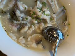 -严记小天府酸菜鱼(西四路店)