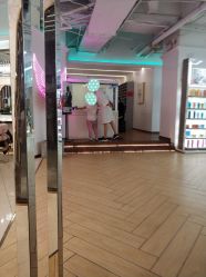 -BULB STUDIO 巴柏明星发型工作室