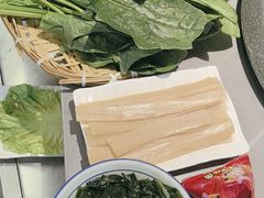 -生活如沸·顺德水牛奶火锅(大学路店)