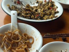 -莲餐厅·湖北菜·潜江小龙虾店(愚园路店)