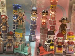 -泡泡玛特POPMART(国金街店)