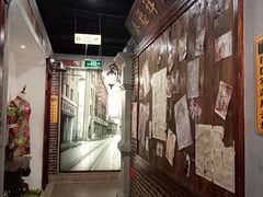 -东口码头·烧鸽子·鱼头泡饼·地方菜(金鹰悦城店)