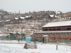 -采薇庄园四季滑雪场