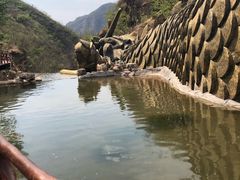 -大平台龙居瀑布旅游区