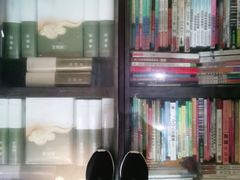 -钟书阁(松江泰晤士小镇店)