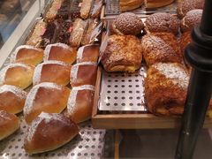 -巴黎贝甜(宜山路店)