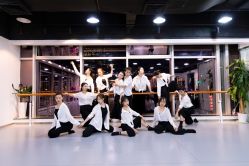 -深舞形体民族舞蹈工作室