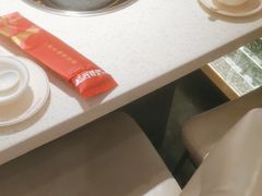 -三人行骨头王火锅(长寿店)