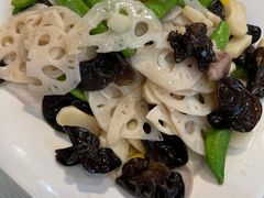 荷塘月色-烤肉季饭庄