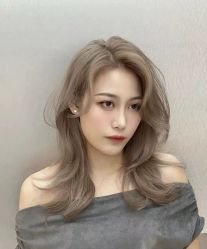 -侨治发型