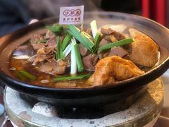 精品牛腩牛杂煲-沙胆彪炭炉牛杂煲(成都玉林店)