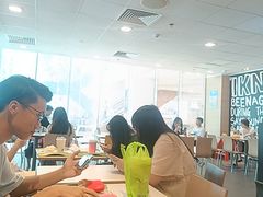 -麦当劳(假日广场店)