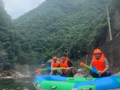 -安吉龙王山峡谷漂流