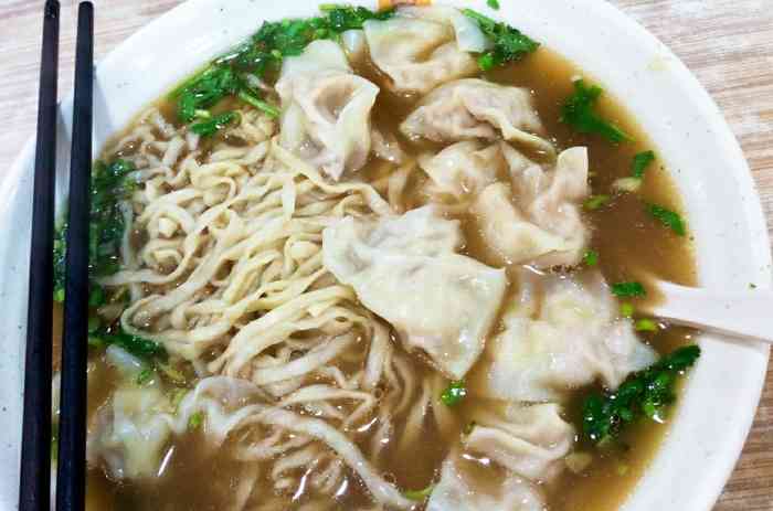 天下粮仓(解放东路店)-"高一开始吃中华面点王,一晃13年了,大包.