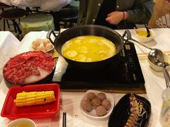 -鲜入围煮花胶鸡海鲜火锅