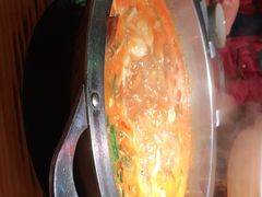 -野山舂·贵州现舂酸汤火锅(鸿通城店)