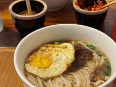 -矮子粉店1985·长沙米粉(湘春路店)