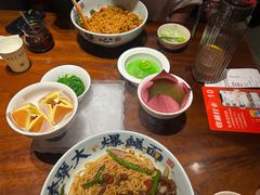 -李犟大爆鳝面·手工蟹黄包(湖滨西湖店)
