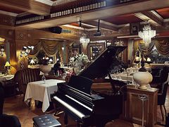 -火车头法国西餐厅