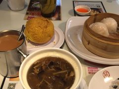 -新大咀港式茶餐厅(宝山万达店)