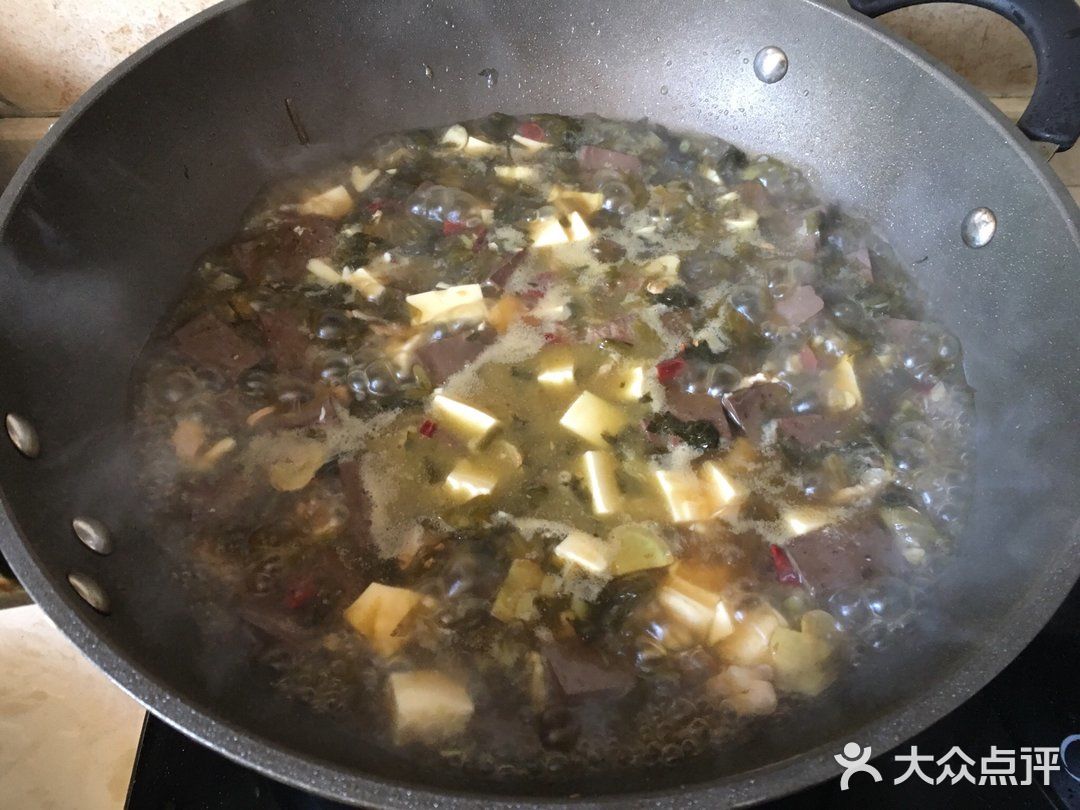 夏日懒人一锅煮料理之肉片鸭血汤