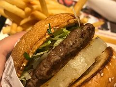 -The Habit Burger Grill 哈比特汉堡(复兴soho店)